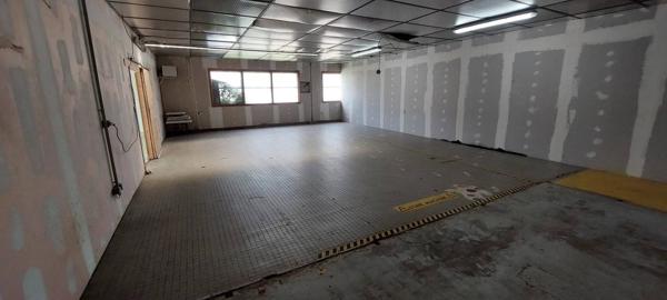 Location immobilière : Commerce à Bressuire   320 m² 2 226 € / Mois (Charges comprises)- GONORD IMMOBILIER.