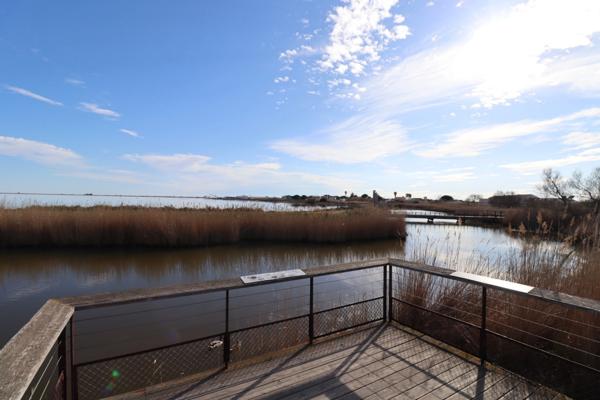 Bouches-du-RHONE (13) proche les saintes-maries-de-la-mer(13460) à vendre fonds de commerce Hôtel petits déjeuners de plus de 25 chambres.