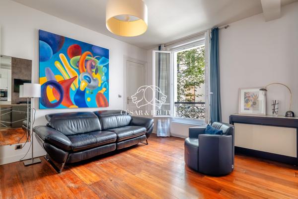 APPARTEMENT _ 94,69 m2 _ 3/4 PIECES _ PARIS 09