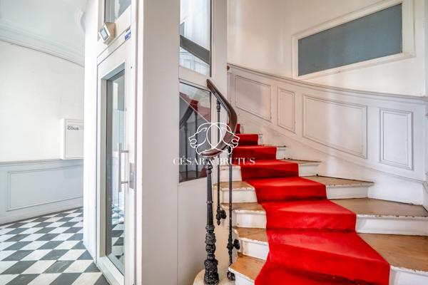 APPARTEMENT _ 94,69 m2 _ 3/4 PIECES _ PARIS 09