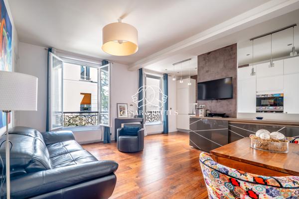 APPARTEMENT _ 94,69 m2 _ 3/4 PIECES _ PARIS 09