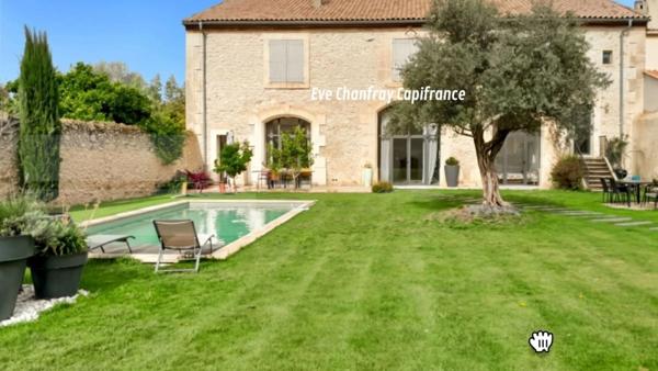 Maison bourgeoise D'exception de 325 m² entièrement rénovée avec piscine, dépendance et grand terrain clos