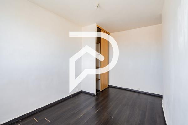 Appartement 4 pièces 76.83 m2