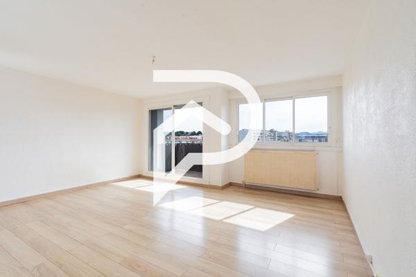 Appartement 4 pièces 76.83 m2