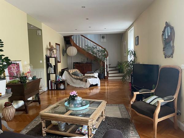 Appartement Besancon Secteur Butte 5 pièce(s) 116m2