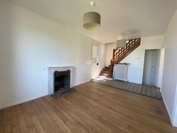 Maison Le Pecq 7 pièce(s) 118 m2 €549 000 ** - Référence 17083