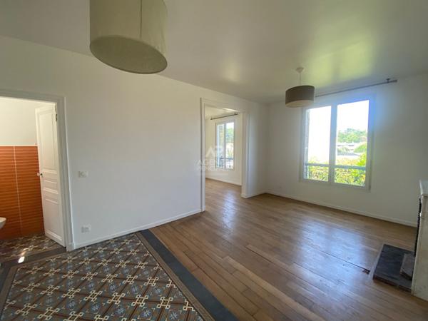 Maison Le Pecq 7 pièce(s) 118 m2 €549 000 ** - Référence 17083