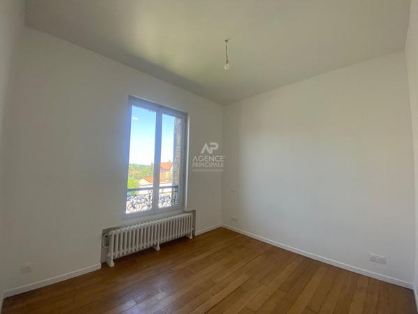 Maison Le Pecq 7 pièce(s) 118 m2 €549 000 ** - Référence 17083