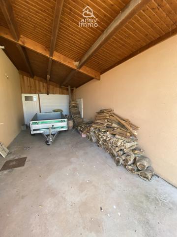 Villa
                                                                                                                                                                                                                                                                                                                        10 pièce(s)                                                                                                                                                                                                          4 chambre(s)                                                                                                                                                                                                          279  m²