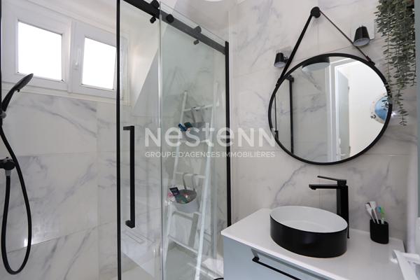 Maison Saint Nazaire 4 pièce(s) 72 m² habitables et 84 m² utiles, 3 chambres, jardin et garage.