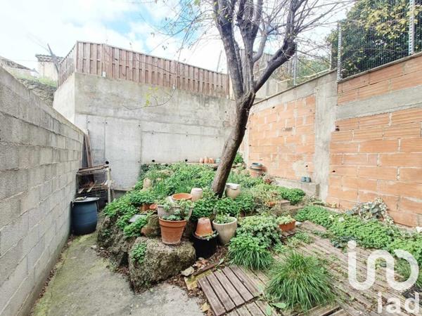 Maison à vendre 5 pièces 150 m² Entraigues-sur-la-Sorgue