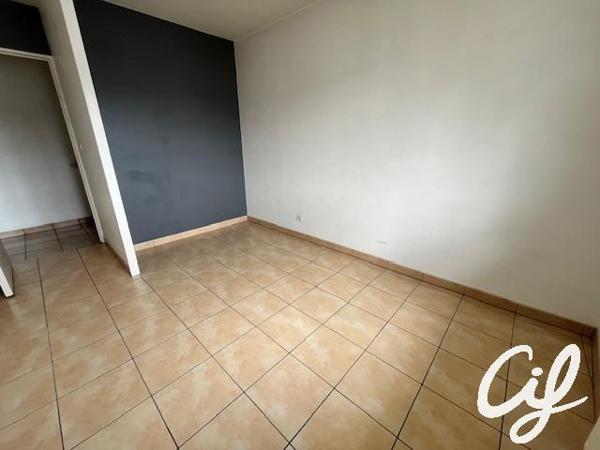 Appartement T3 NANTES Galarne - 61.45 m2  804 Euros