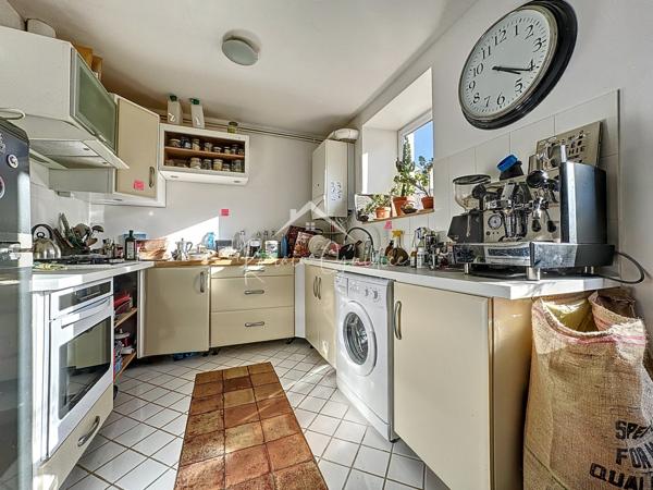 Millau (12100) IMMEUBLE DE RAPPORT SIX APPARTEMENTS TOUS LOUÉS