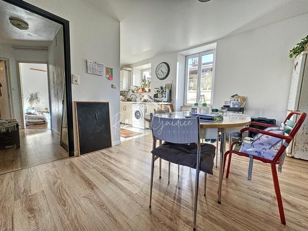 Millau (12100) IMMEUBLE DE RAPPORT SIX APPARTEMENTS TOUS LOUÉS