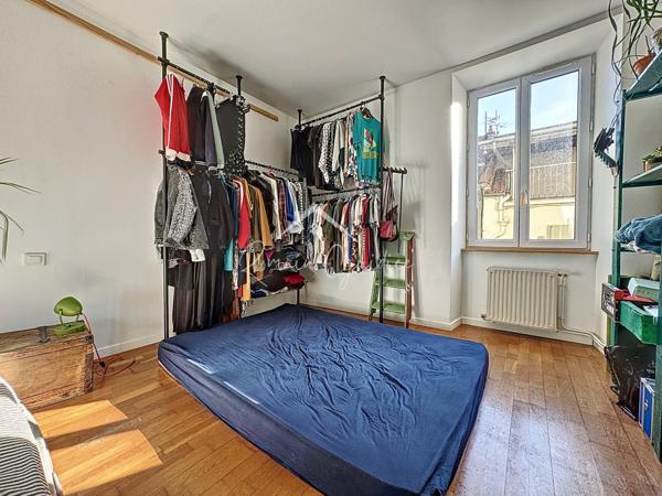 Millau (12100) IMMEUBLE DE RAPPORT SIX APPARTEMENTS TOUS LOUÉS