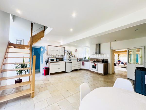 Maison
                                                                                                                                                                                                                                                                                                                        5 pièce(s)                                                                                                                                                                                                          3 chambre(s)                                                                                                                                                                                                          118.5  m²