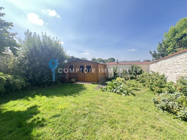 Maison
                                                                                                                                                                                                                                                                                                                        5 pièce(s)                                                                                                                                                                                                          3 chambre(s)                                                                                                                                                                                                          118.5  m²