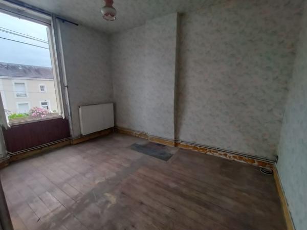 À vendre - Maison, 6 pièces située à Montval-sur-Loir (72500)