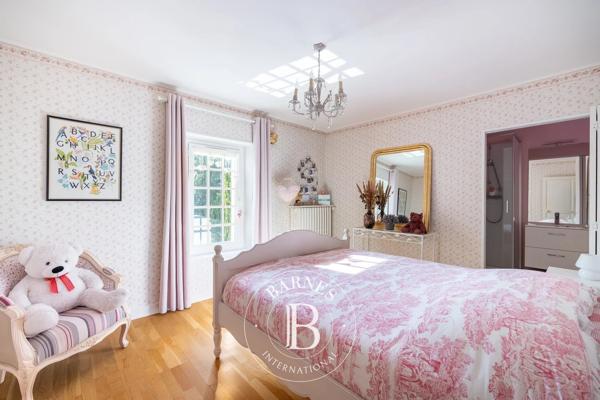 Villennes-sur-Seine, Maison  256 m² à vendre