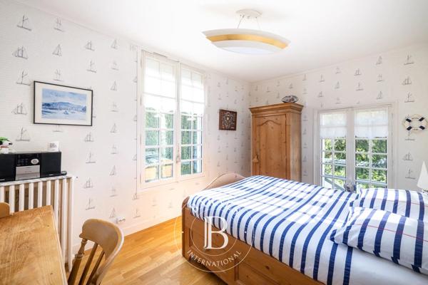 Villennes-sur-Seine, Maison  256 m² à vendre