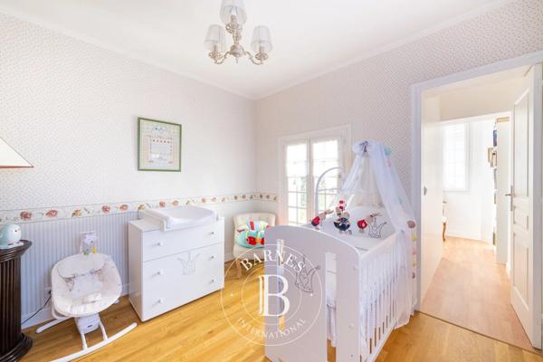 Villennes-sur-Seine, Maison  256 m² à vendre