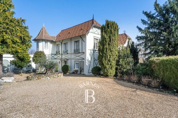 Villennes-sur-Seine, Maison  256 m² à vendre