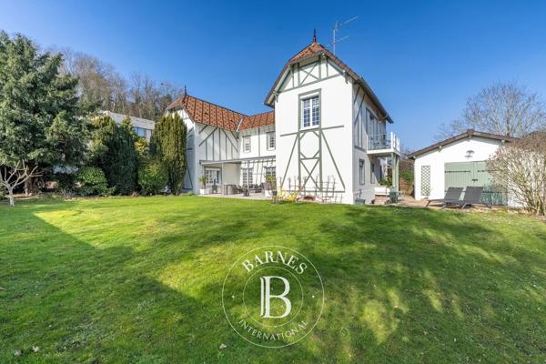 Villennes-sur-Seine, Maison  256 m² à vendre