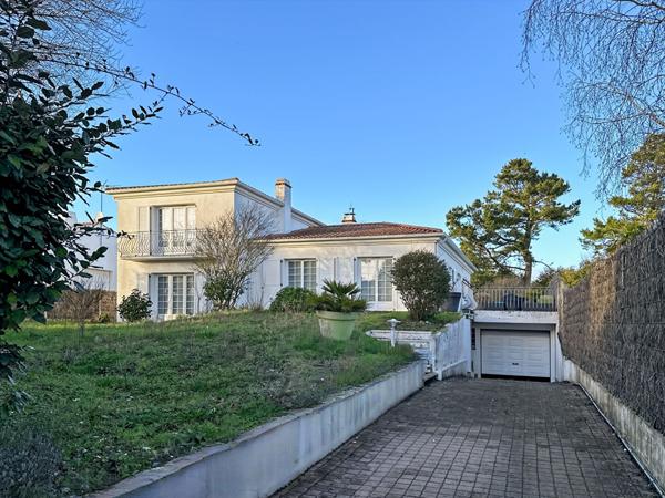 Maison Saint-jean-de-monts - 195m² habitables + 120m² de sous-sol