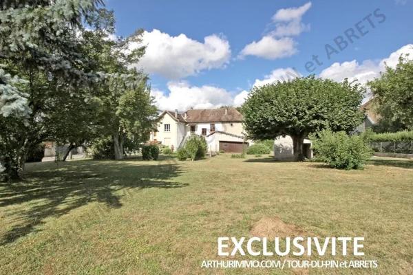 Vente Maison 10 pièces 212 m2 à La Tour-du-Pin
