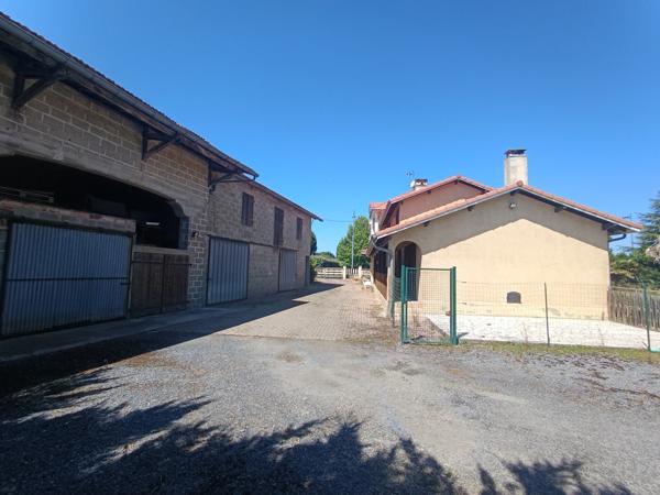 ENSEMBLE IMMOBILIER COMPOSE DE DEUX HABITATION AVEC DEPANDANCES