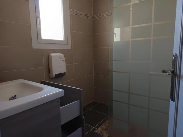 ENSEMBLE IMMOBILIER COMPOSE DE DEUX HABITATION AVEC DEPANDANCES