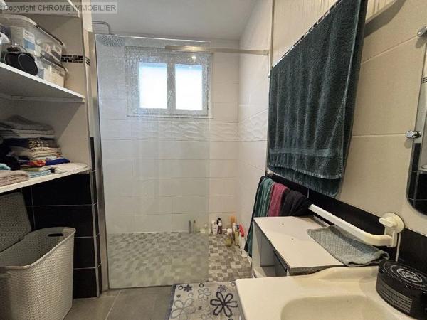 Vente                                                      Maison
                        
                     9 pièces                      151 m2                     à Marmande