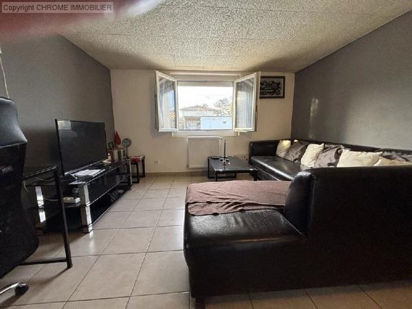 Vente                                                      Maison
                        
                     9 pièces                      151 m2                     à Marmande