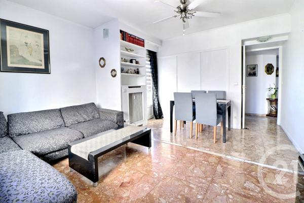 Appartement T3 à vendre  3 pièces - 52,83 m2 ST RAPHAEL - 83