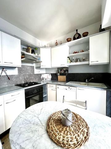 Appartement T3 à vendre  3 pièces - 52,83 m2 ST RAPHAEL - 83