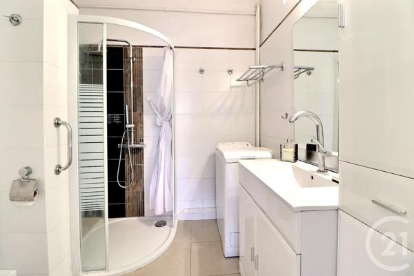 Appartement T3 à vendre  3 pièces - 52,83 m2 ST RAPHAEL - 83