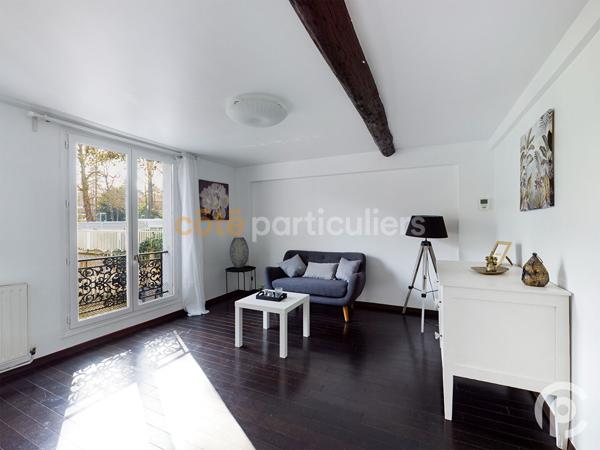 Vente
                Maison131 m² - 7 Pièces -
                    CLAMART (92140)