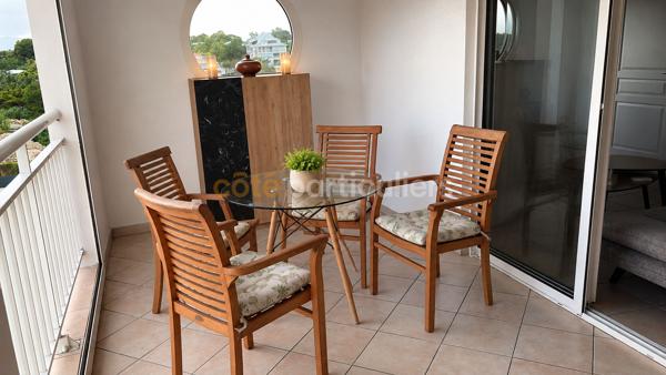 Vente
                Appartement82 m² - 4 Pièces -
                    BAIE MAHAULT (97122)