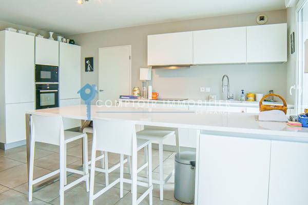 Appartement
                                                                                                                                                                                                                                                                                                                        4 pièce(s)                                                                                                                                                                                                          3 chambre(s)                                                                                                                                                                                                          125.78  m²