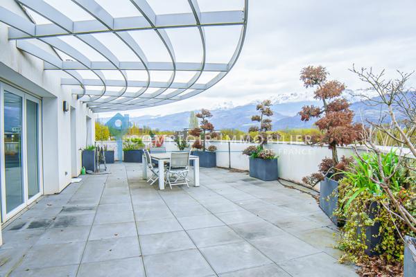 Appartement
                                                                                                                                                                                                                                                                                                                        4 pièce(s)                                                                                                                                                                                                          3 chambre(s)                                                                                                                                                                                                          125.78  m²