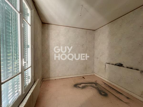 Maison Stains 8 pièce(s)