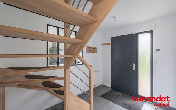 Maison à vendre    4 pièces • 101 m2 Vivaise