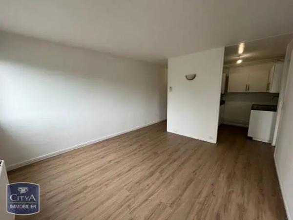 Appartement à louer 2 pièces 39.6m² Rambouillet (78120)