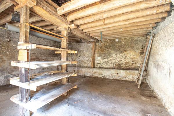 Corps de ferme à rénover - Guerville centre-village