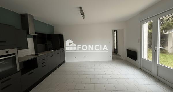 À vendre Maison 3 pièces 69 m² - Rochefort 17300