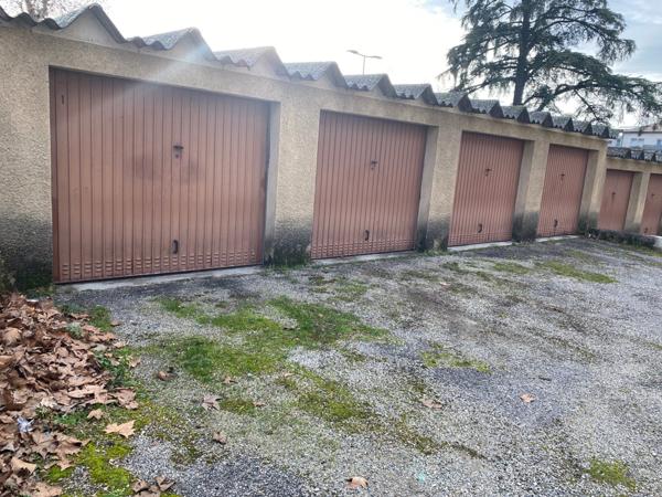 GARAGE CENTRE BOURG DE PEAGE