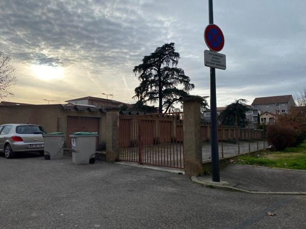 GARAGE CENTRE BOURG DE PEAGE