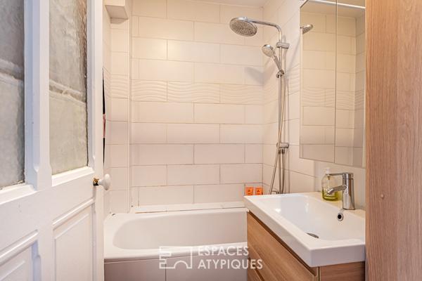 Dernier étage avec vue dégagée et jardin partagé