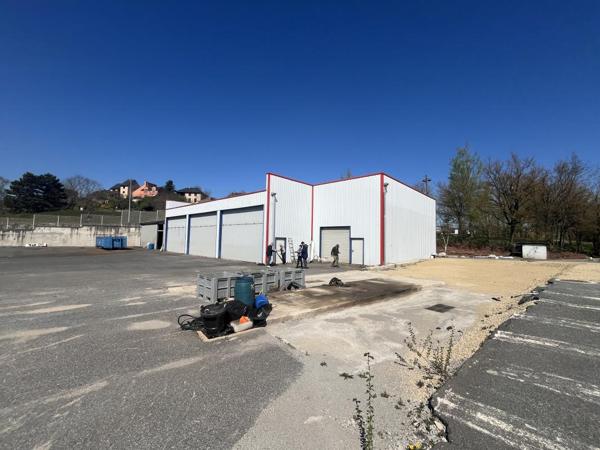 À LOUER – ensemble de dépôts accolés de 557 m² au total – Accès poids lourds – Rond-point de la Gineste, Rodez