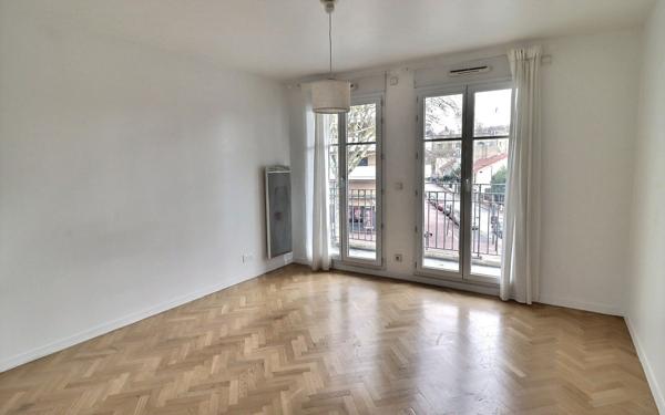 Appartement à vendre    1 pièce • 20,83 m2 Viroflay